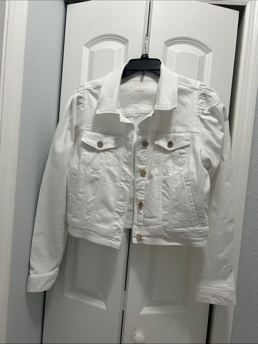 Lilly Pulitzer White Denim Jacket with Puff Shoulders and Gold Buttons